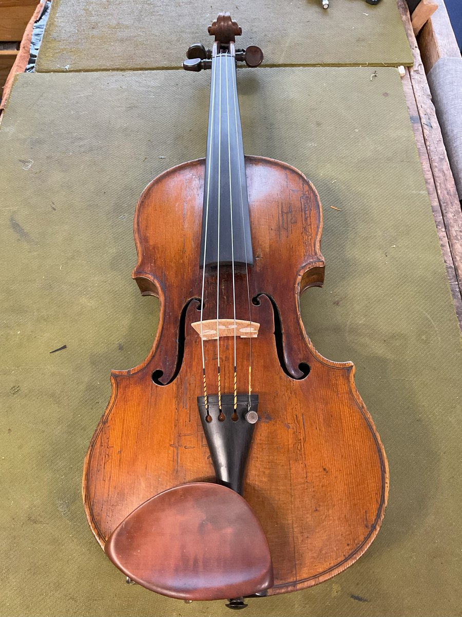 This beautiful violin has just been set up for the use of a lucky Guildhall student. It’s a fine and rare violin C1800 by Nicolo Gagliano 11. We’ve recently had a test done and the latest ring in the wood dates from 1788, putting it firmly within Gagliano 11’s range #fineviolin