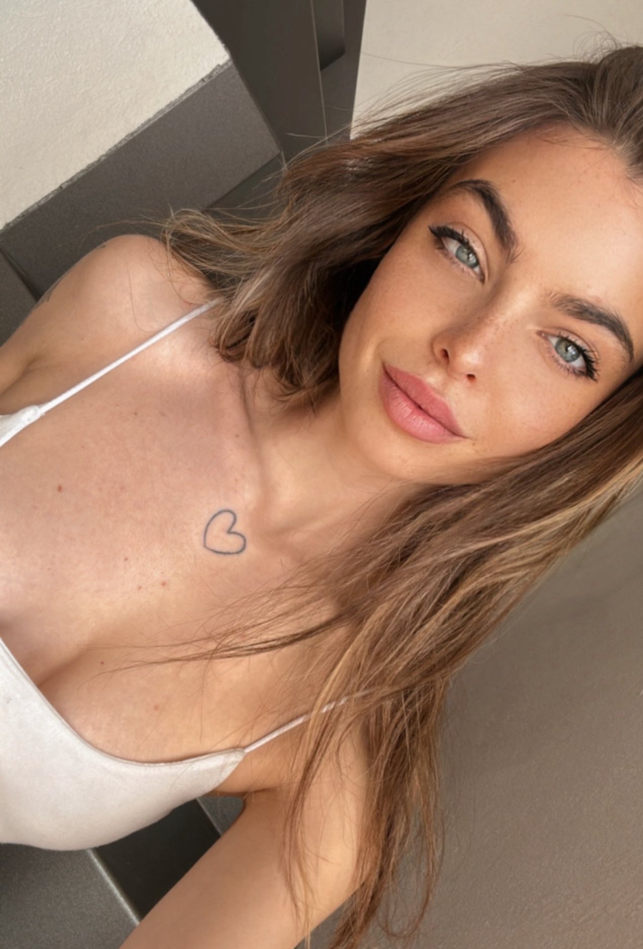 Pussettogreta on X: Say hi if you want free pics in your DM💗  t.co3cwQbg26yL  X