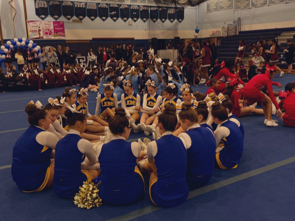 I ❤️ my job! So proud of these girls <a href="/UdallWIPS/">Udall Road MS</a> <a href="/LynnMcveety/">Lynn McVeety Summers</a> <a href="/djmarquardt33/">Dr. Dan Marquardt</a>