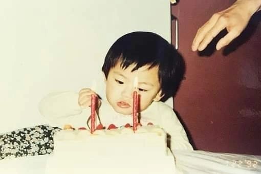ERRROR_hkfan's tweet photo. 193 Happy birthday
33豬明天下午三點將會於九展中庭舉行生日會🎂
歡迎大家嚟湊熱鬧🥳
#193 #Deniskwok193 #Deniskwok #Denis #error193 #error193郭嘉駿 #郭嘉駿 #viutv #ERROR #ERROR404 #ERRORWEARE #ERRORFAN #ERRORHK #happybirthday #birthday #九展 #宇宙天團error #宇宙天團 #生日會 https://t.co/61nGu5QIz8