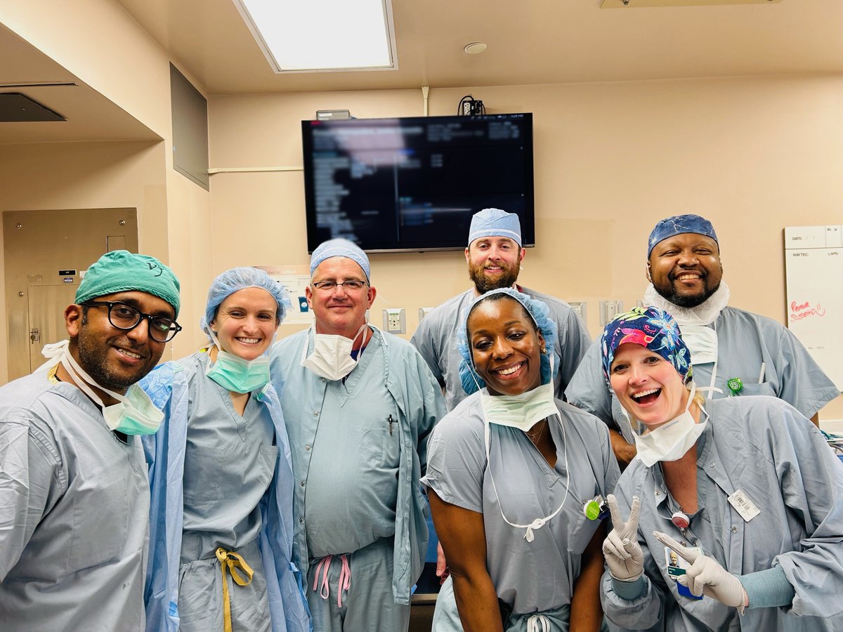 Tulane_Surgery's tweet photo. Exciting milestone at EJ! Dr. Adarsh Vijay, leading the "Division of Transplant and Hepato-Pancreato-Biliary Surgery," successfully conducted the inaugural Robotic Whipple Procedure for an ampullary cancer patient yesterday. We are so grateful for the warm welcome! #tulanesurgery https://t.co/RELLGNvOz1