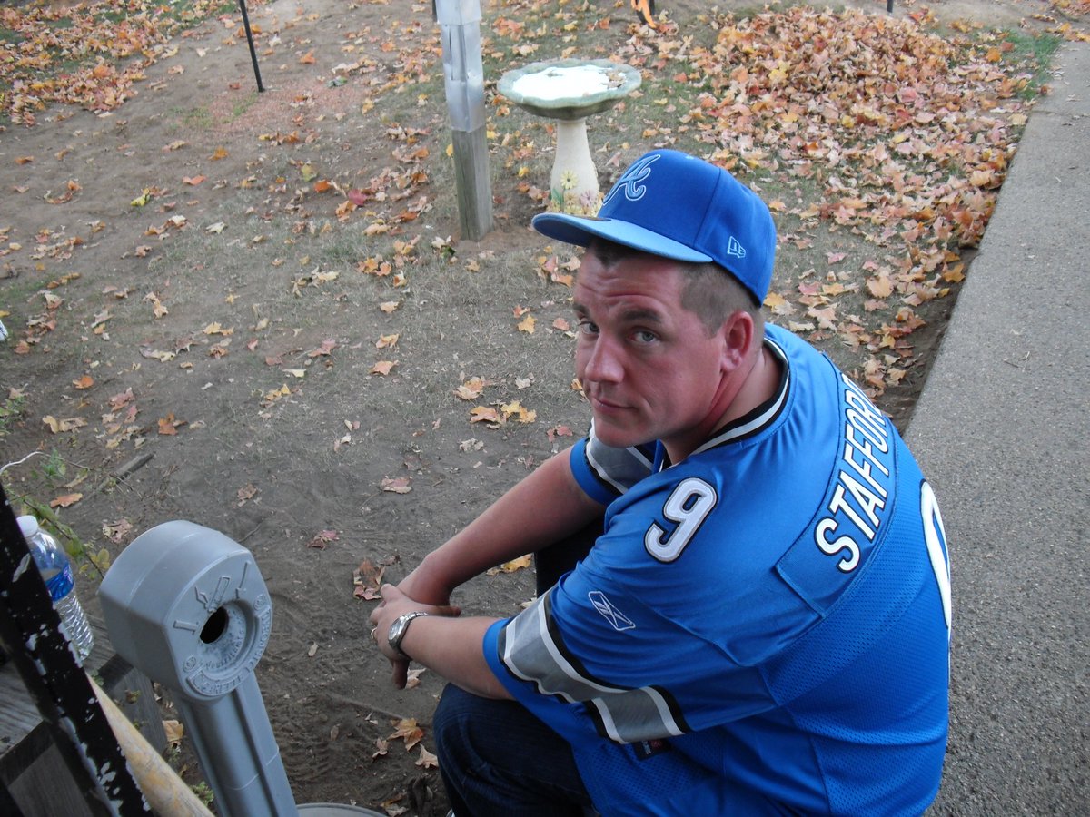 BrianEgickJr's tweet photo. Me looking at y’all that are wearing the Matt and not the Jamo jersey 🤣🤣🤣
#AllGrit #MattWho (10-10-2010) https://t.co/08gSMaitdg