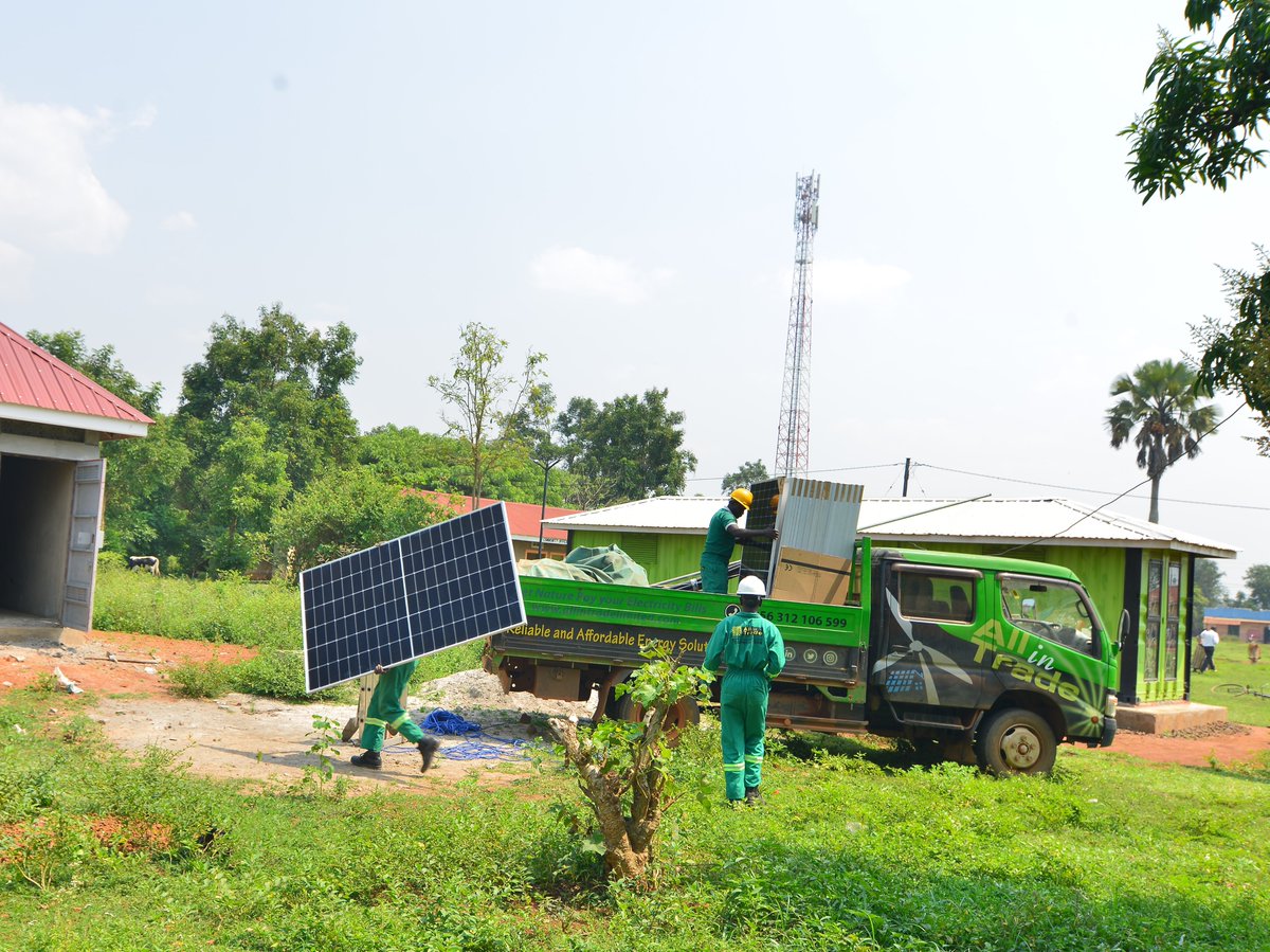 solarfund's tweet photo. Big things are underway in Uganda! Installation has begun on the first "Justice Microgrid" in partnership with @barefootlaw_org. Solar will power:

⚡ A community justice center w/ free legal services
⚡ Municipal buildings
⚡ Streetlighting

Learn more: https://t.co/IGt7o7wG0H https://t.co/509lKUKTDP