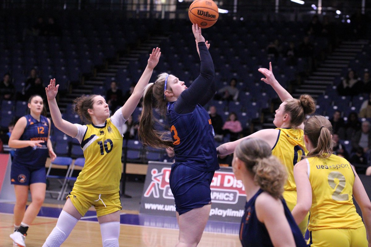 WNBLWolves's tweet photo. 📸IMAGES AT THE HALF📸

WOLVES VS UEA

#WolfPack #NBL2324 #FromTheGame https://t.co/h1n9LA1kCv