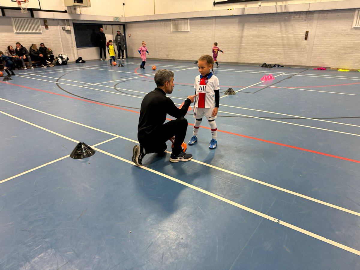 Look into my 👀's. We have always experienced that children are more receptive to your instructions when you reach their eye level. This effectively makes them feel acknowledged and respected, growing a closer relationship. For more info about our football programmes, DM us.