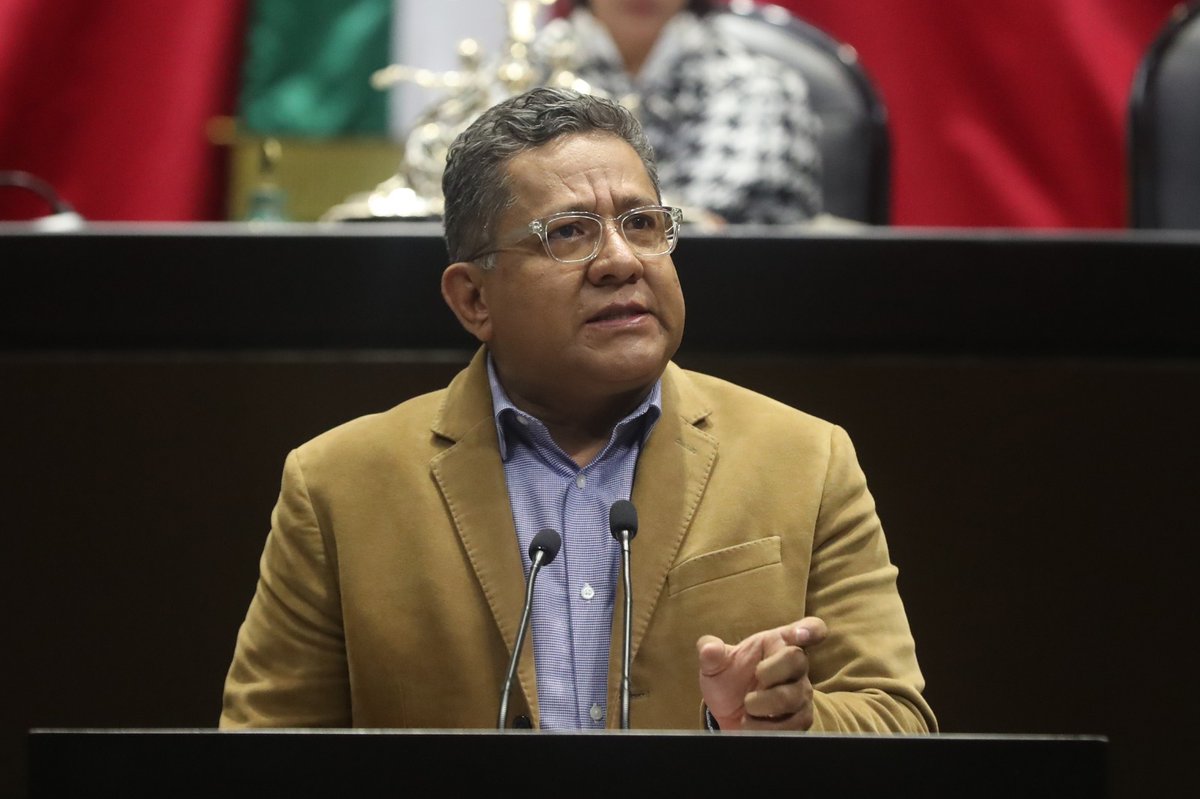 AntDominguez_'s tweet photo. 🏡 | Buscan eliminar el IVA en tarifa eléctrica doméstica.

Las familias tienen derecho al servicio de luz eléctrica sin importar, por tanto, el costo no debe ser prohibitivo y estar acorde a la capacidad económica de las familias, propone el Dip. @marioarguezc. https://t.co/b8uxICYzdh