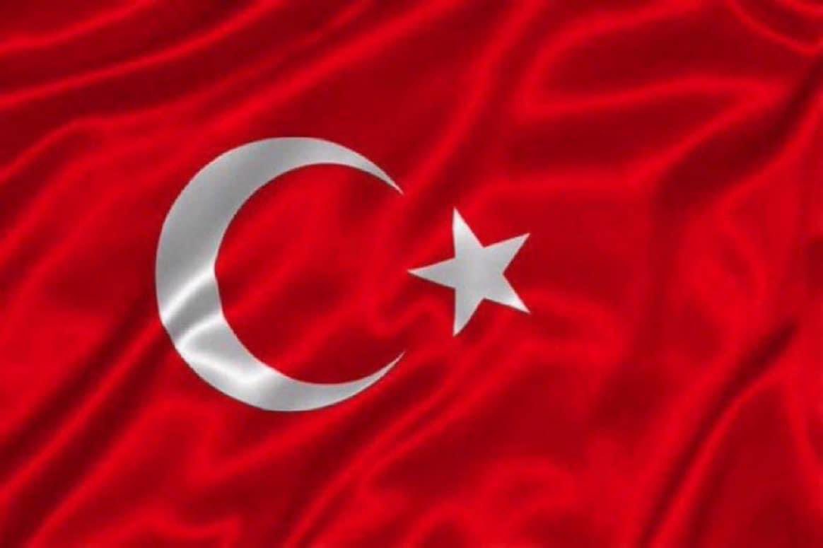 FatihGman's tweet photo. Milletimizin Başı Sağ Olsun. 

Pençe-Kilit Harekâtı bölgesinde, bölücü terör örgütünün hain saldırısında şehit olan kahraman askerlerimize Allah’tan rahmet; kederli ailelerine sabır, yaralılarımıza ise acil şifalar diliyorum.

Şehitlerimizin makamları âli olsun. https://t.co/E11znV2owi