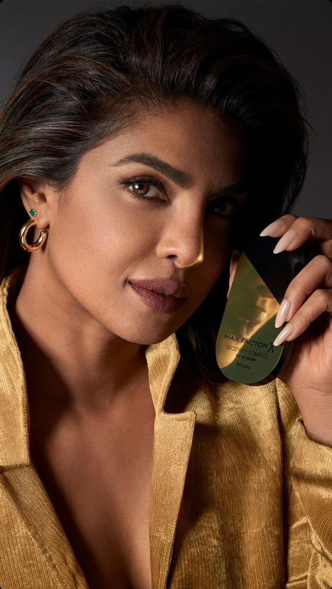 aKm07's tweet image. You Take My Breath Away Queen @priyankachopra Indeed 
Graceful Elegant And Sheek !!!
Love You So Much #PriyankaChopra
Love These #MaxFactor Glam Shots Fabb Indeed 
🌸💖🧿✌️