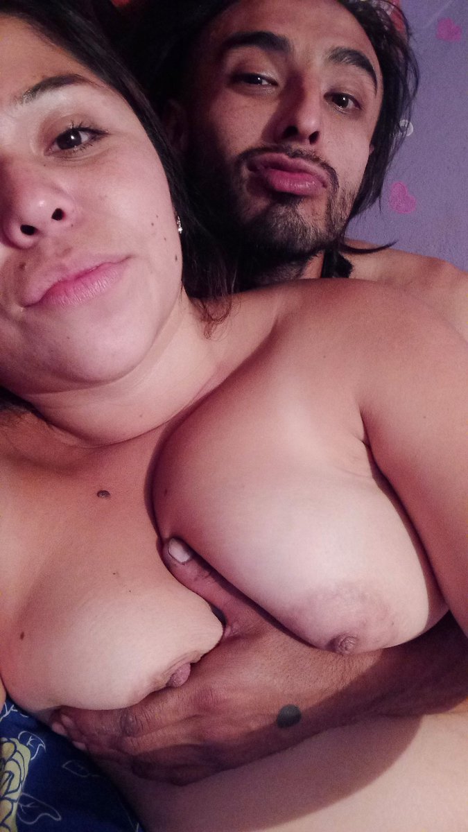 Alguna parejita para este fin inter rico 🔥🍑🍆 somos de CDMX metro universidad. #intercambiodeparejas #swingersméxico #CDMX 🍍