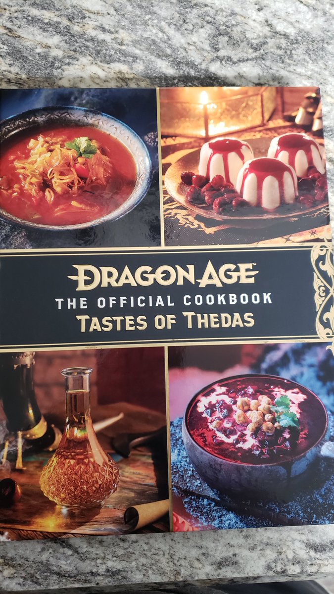 _Dinkle's tweet photo. @bioware @dragonage @insighteditions The Dragon Age cookbook arrived!! https://t.co/jNrO9cvHxq