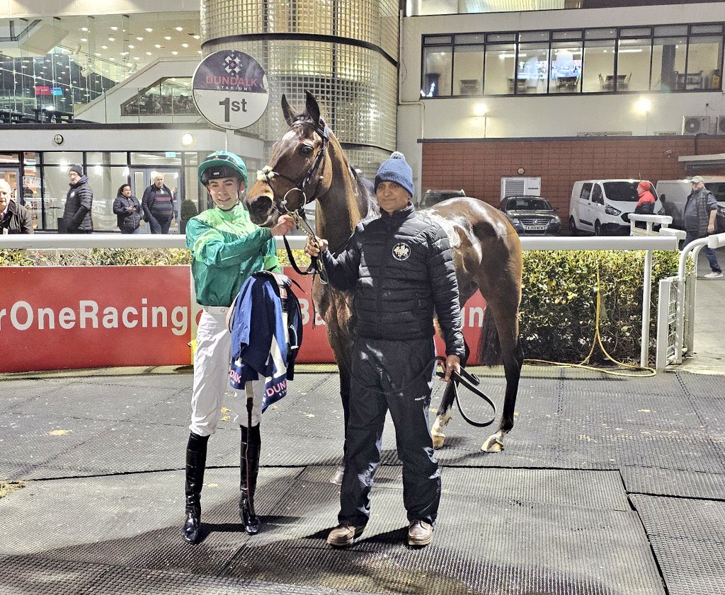 Treble to kick off 2024 @DundalkStadium ! 🏆x 3️⃣ 🥇 Western City | @dannysheehy99 | @Fergalvin & @mdetampel 🥇Beautiful Dawn | @Nathan_crosse | Mr J Oxley 🥇Dawn Rider | @HughHorgan | @WhiteBirchFarm_ Thanks to all the team! 🙏🏼