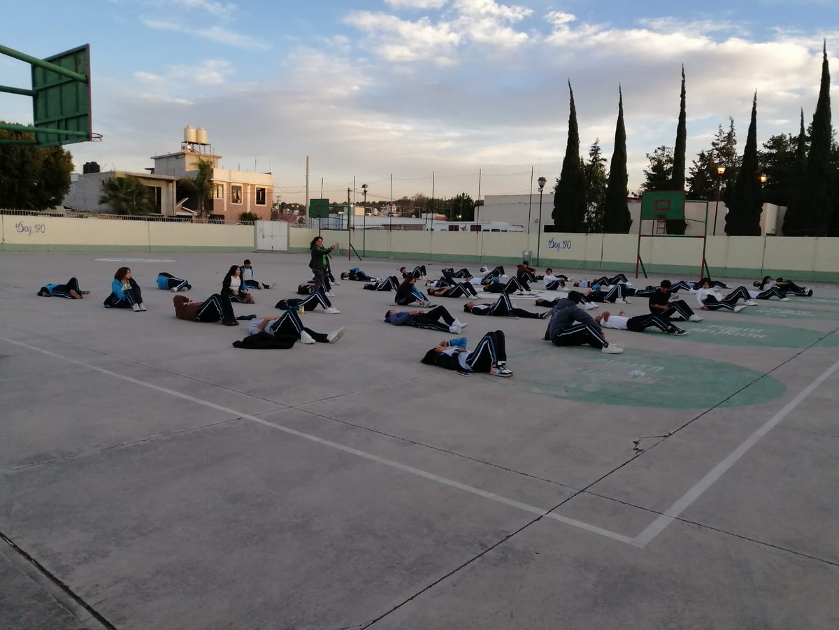EPO_190's tweet photo. EPO190 T.V. Ya pasamos al Nivel 3 de la Estrategia Estilo de vida Saludable. Bienestar Emocional-Afectivo. #accionEMSporlasalud #HazteViralPorLaSalud https://t.co/WW4ZjafZyl