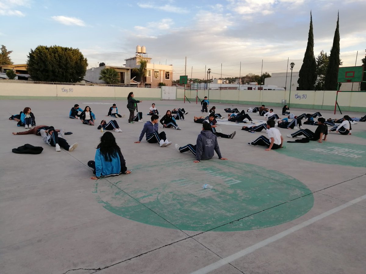 EPO_190's tweet photo. EPO190 T.V. Ya pasamos al Nivel 3 de la Estrategia Estilo de vida Saludable. Bienestar Emocional-Afectivo. #accionEMSporlasalud #HazteViralPorLaSalud https://t.co/WW4ZjafZyl