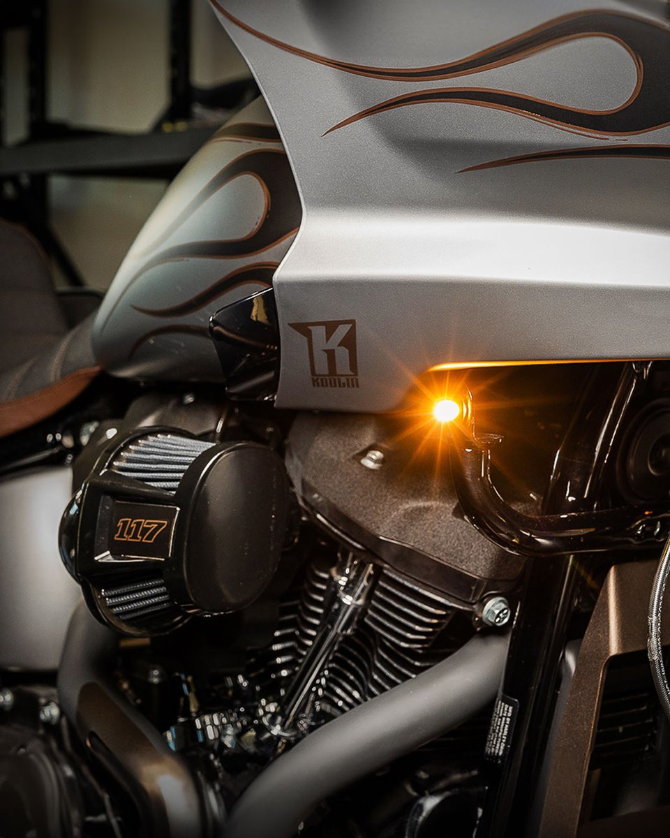 DeadbeatCustoms's tweet photo. Light up the night on your Harley Davidson with @kodlinusa's innovative and stylish lighting solutions. 

⚡Link In Bio For Shopable Posts!⚡

#kodlin #kodlinusa #fromourgaragetoyours #HarleyDavidson https://t.co/EqUH3b776b