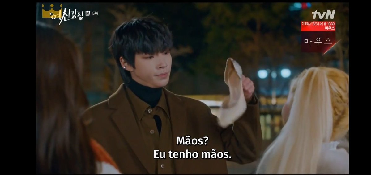 alwaysforglee's tweet photo. ela jogou o sapato longe só pra fazer a jukyung pegar, e ele foi lá e fez isso, seojun é bom demais #TrueBeautyEp15 https://t.co/qnSV06DIw0