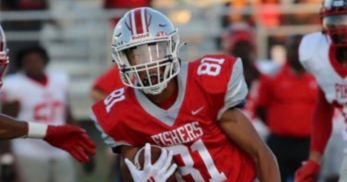 Michigan State offers 2025 WR JonAnthony Hall… “I think it is awesome considering that Michigan is not far from where I live… I definitely noticed the talent and skill that the players had, and how they developed them to be even better.” (On3+): on3.com/teams/michigan…