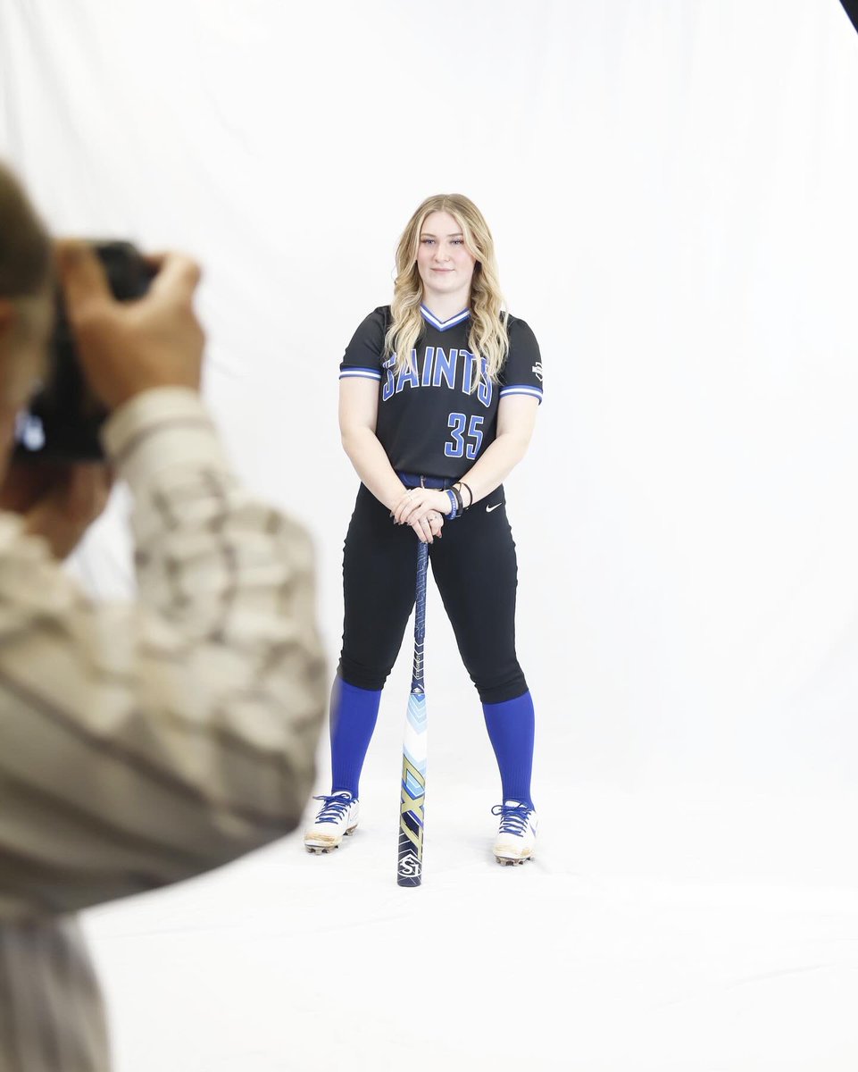 tmusaints's tweet photo. Swinging their way into the new season📸

@TMU_Softball 

#LetsGoSaints https://t.co/nquFgObUKF