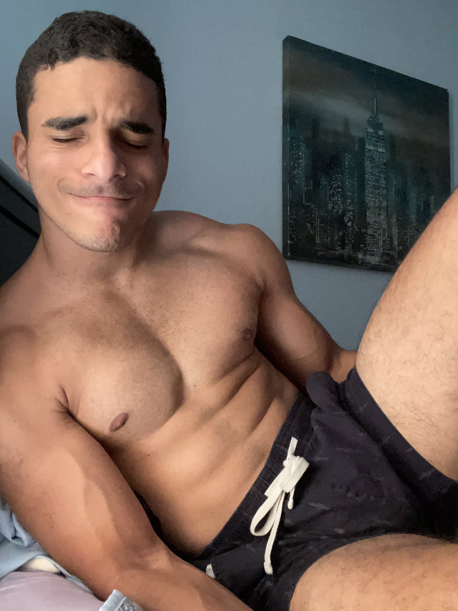 Thinking about sharing this bed with all my sexy retweeters