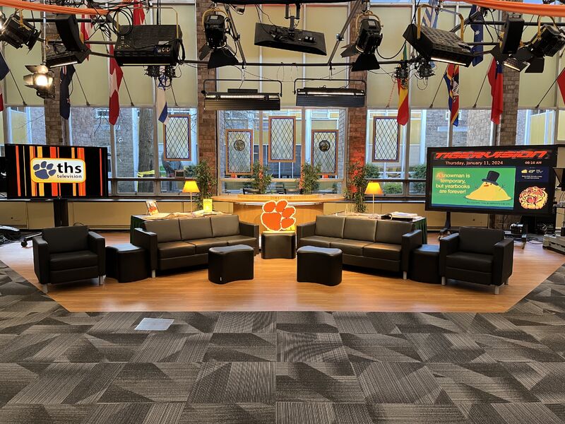 Tenafly77's tweet photo. Happy &amp; informative events! HSA's Alum Panel &amp; Ms. Subramaniam honors Cindy P., one of 300 seniors chosen by Regeneron Science Talent Search.Delighted our TV Studio is means of spreading happiness, energy&amp; info to our learning community &amp; beyond! @GovMurphy @GermanyNY @HPI_NYC https://t.co/fhZAHFpMmK