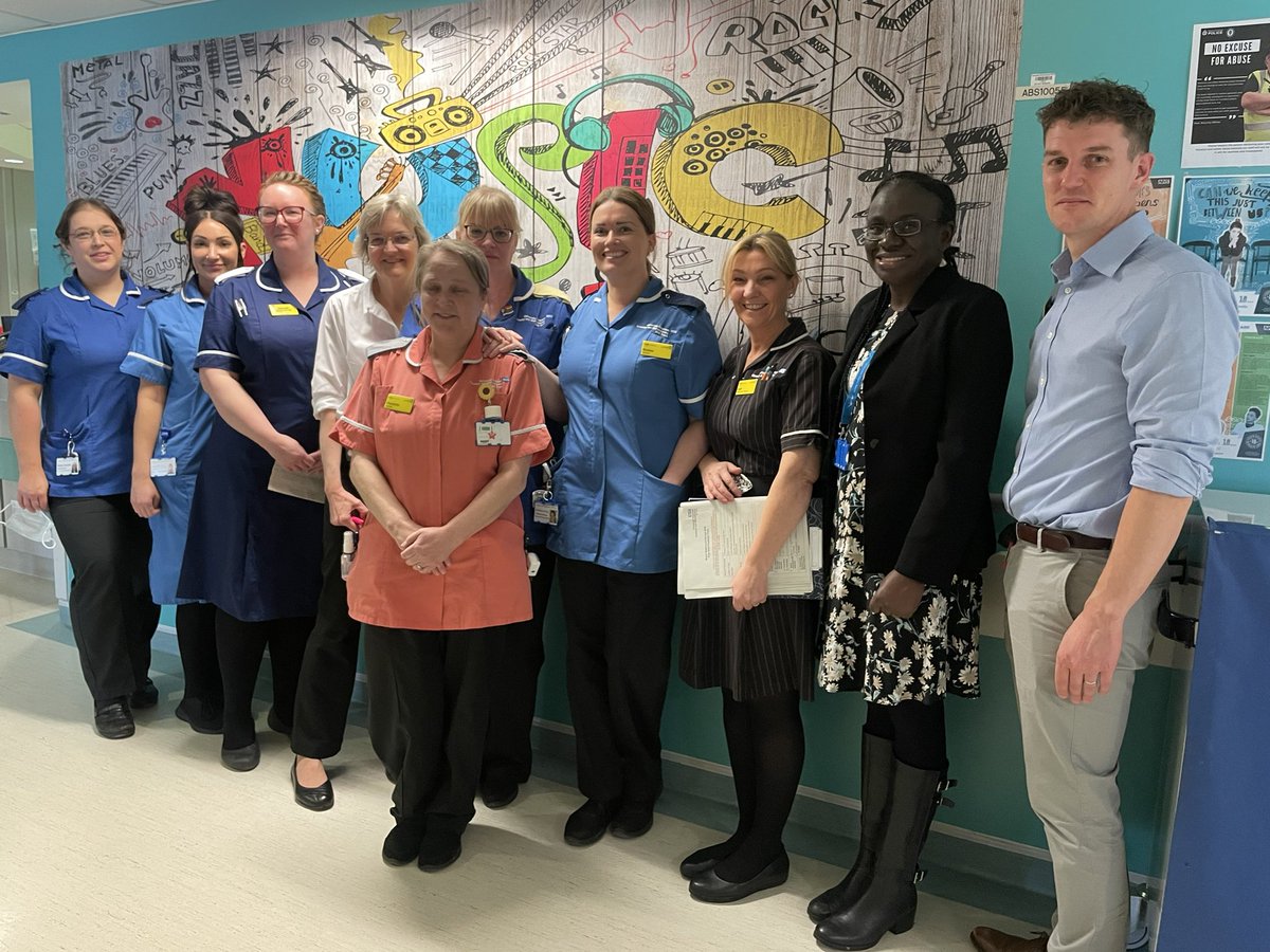 Such a professional team providing care for Adolescents at UHCW. This is such unique care on Ward 14, thank you. As NEDs it was a pleasure to visit your ward . #ProudNED on a Board walk