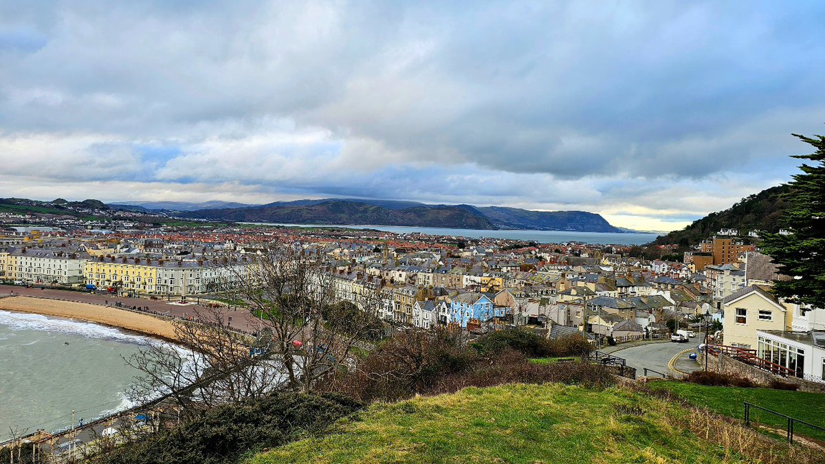FOXY3282's tweet photo. Llandudno, North Wales. 
A quick visit this week, I love this place 💕 https://t.co/bgn9Ki7dJ3
