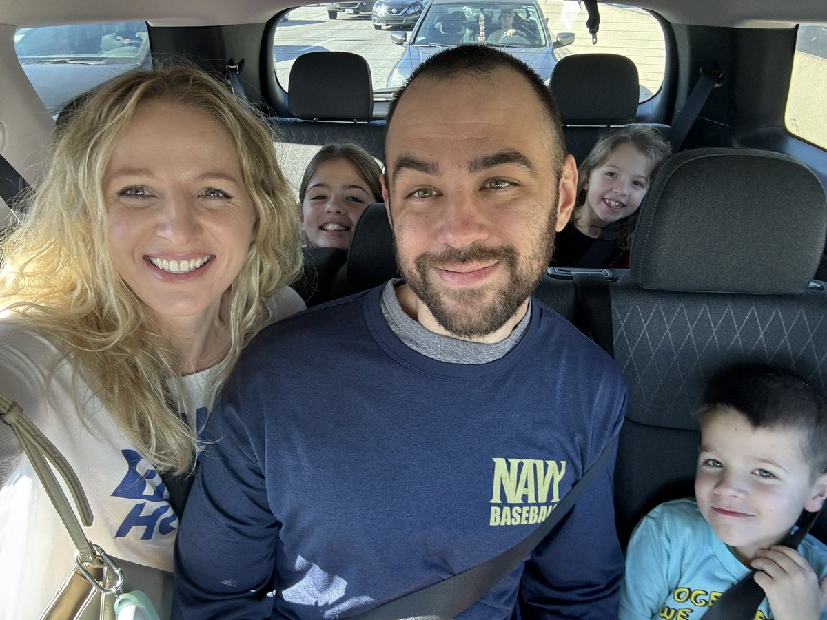 jaketapper's tweet photo. GREAT AND BREAKING NEWS!

This morning the US parole commission ordered the full parole and immediate release with no supervision of Navy Lt Ridge Alknois 

Here’s a picture of the Alkonis family, reunited!!! https://t.co/mwaLOVlf12