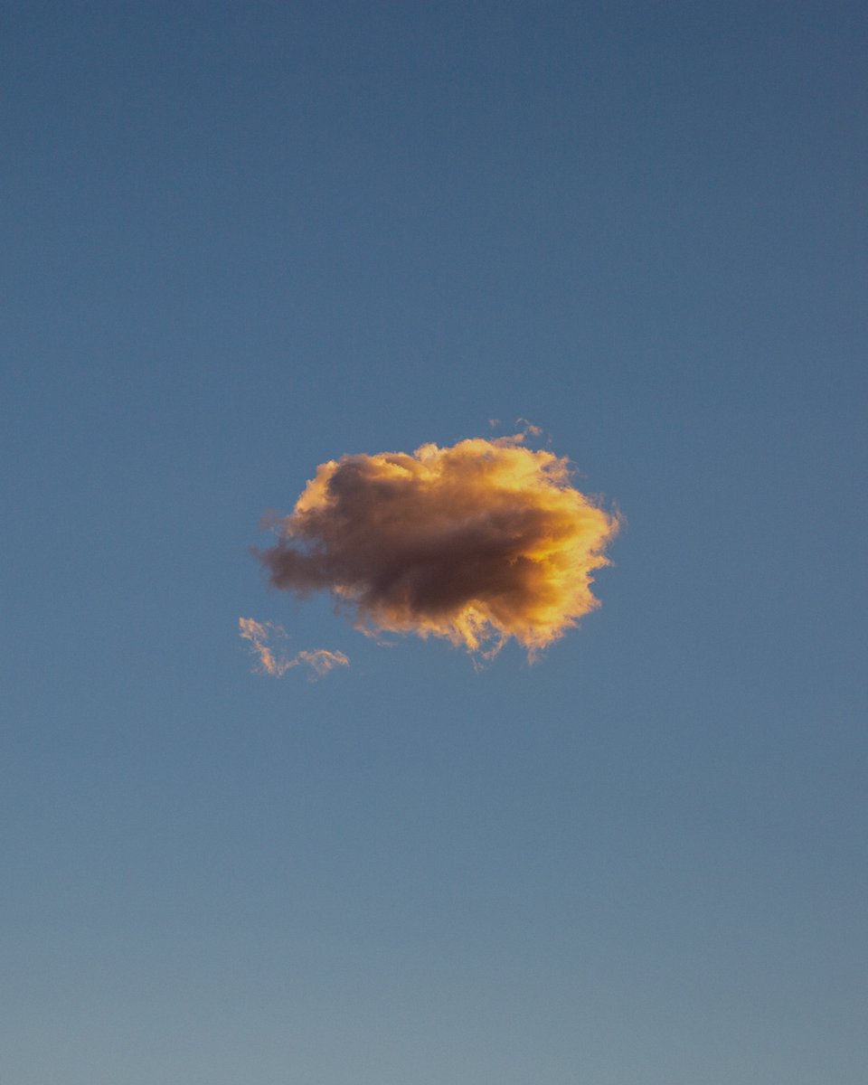 lonecloud_jp's tweet photo. No.167
#cloud #clouds #wolken #nube #nuage #nuvem #nuvola #облако #cloudphotography #cloudscape #cloudpics #cloudchaser #云 #雲 #구름 #雲が好き #雲が好きな人と繋がりたい
https://t.co/vvGWY072ik
© 2024 lonecloud https://t.co/nZGtFvCCWz