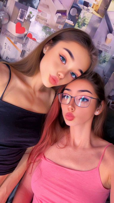 😘 https://t.co/8Hujd1DRju<a href="/tag/heloweenmood"class="tags"><span>#heloweenmood</span></a>