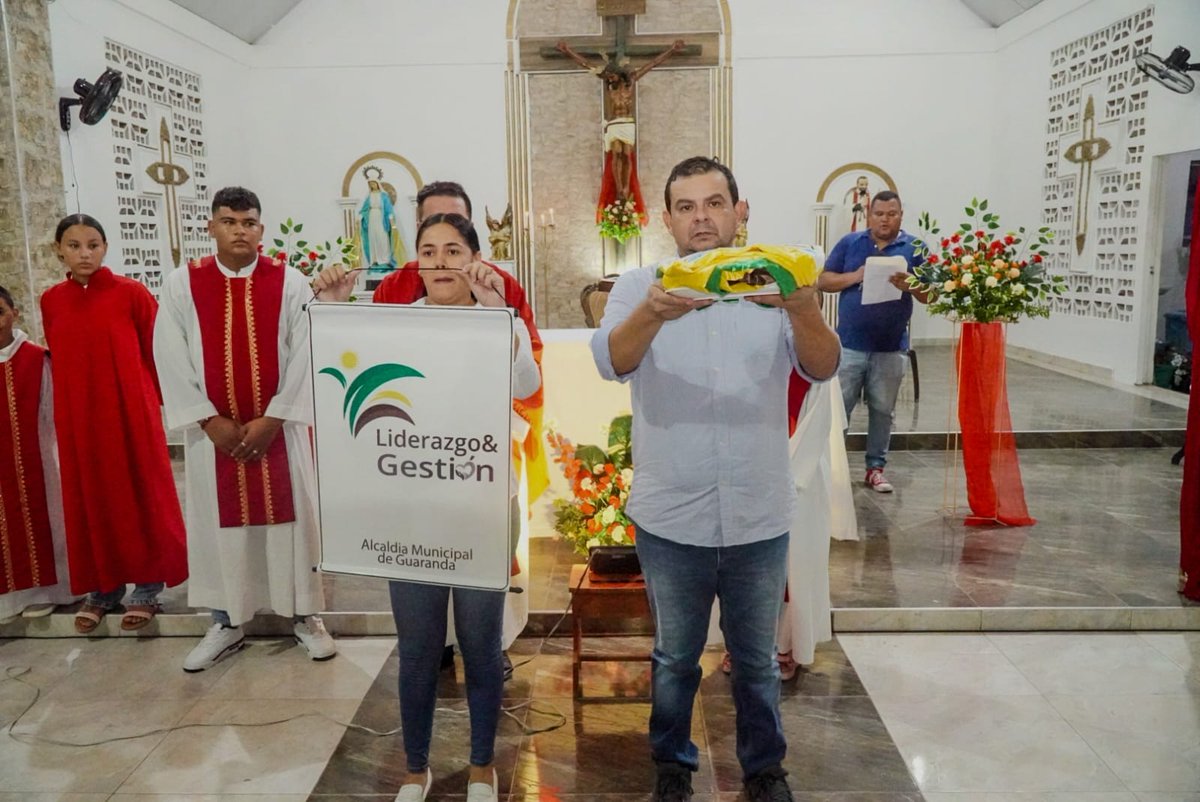 guaranda_suc's tweet photo. Se vivió la antesala del inicio de la novena de la fiesta patronal del Santo Cristo, una tradición que se celebra cada 20 de enero. Esta fecha coincide con el aniversario del inicio de la vida político-administrativa del municipio, que este año alcanza los 39 años. https://t.co/nDV5yNbAgL