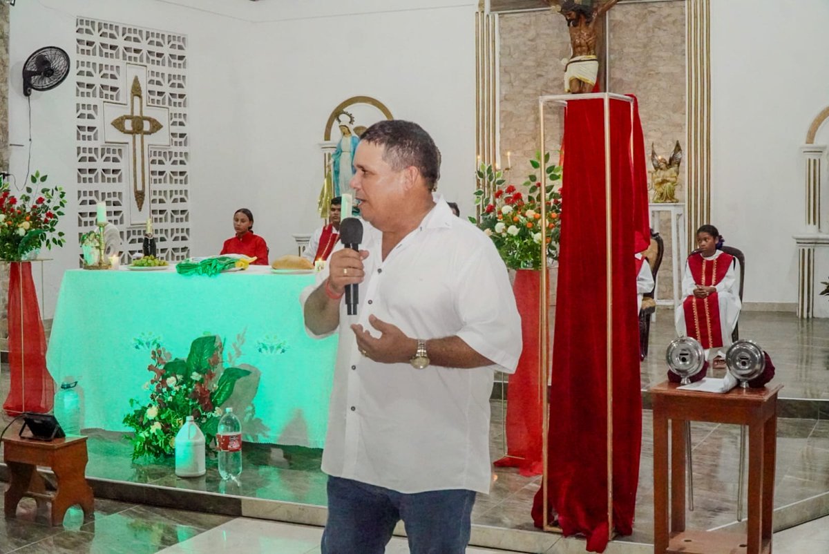 guaranda_suc's tweet photo. Se vivió la antesala del inicio de la novena de la fiesta patronal del Santo Cristo, una tradición que se celebra cada 20 de enero. Esta fecha coincide con el aniversario del inicio de la vida político-administrativa del municipio, que este año alcanza los 39 años. https://t.co/nDV5yNbAgL