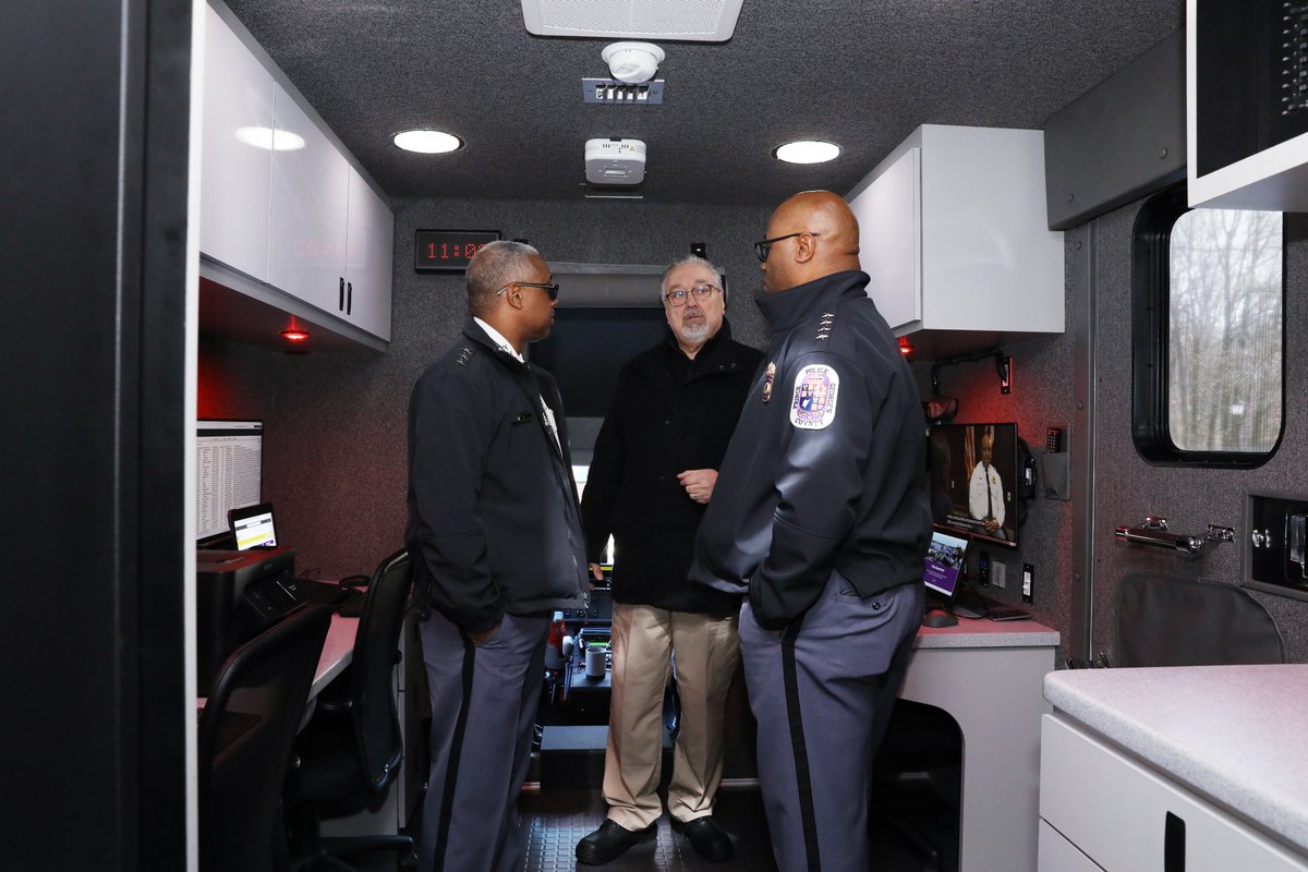 PGPDNews's tweet photo. Here are some photos from our new state-of-the-art mobile crime lab. The 36-foot mobile lab offers the advantage of on-site forensic analysis.
https://t.co/JH0uqJKfhA https://t.co/vVUqOfoLcO
