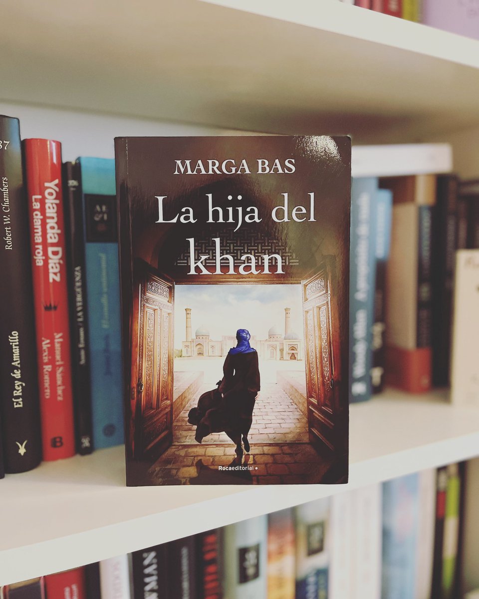 Recién llegado a casa un ejemplar de #lahijadelkhan de Marga Bas ; una #novelahistorica que promete mucho 😍😍. Muchas gracias a <a href="/RocaEditorial/">Roca Editorial</a> <a href="/penguinlibros/">Penguin España 🐧📚</a> por el envío de un ejemplar.