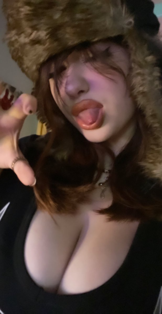 gengar6670's tweet photo. ⋆˙⟡♡₊˚⊹.   .⊹˚₊♡⟡˙⋆

➤ new to #nsfwtwt
➤ kink friendly gamer girl
➤ she/her
➤ nineteen
➤ i ♡ being praised 
➤ paypigs welcome 
➤ dm for menu :) https://t.co/76Gr0AW9wG
