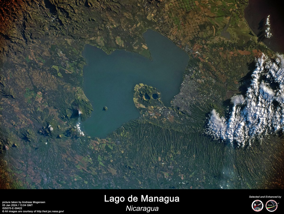 RikyUnreal's tweet photo. Picture taken #fromspace onboard the @Space_Station by @ESA astronaut @Astro_Andreas
Lake Managua 🌋 (Jan 05)
#Xolotlán #Momotombo #Chiltepe #Apoyeque #Nicaragua 🇳🇮
#Expedition70 #ISS
More misc photos: https://t.co/1eDHOlCryZ https://t.co/YSVWmUAcxx
