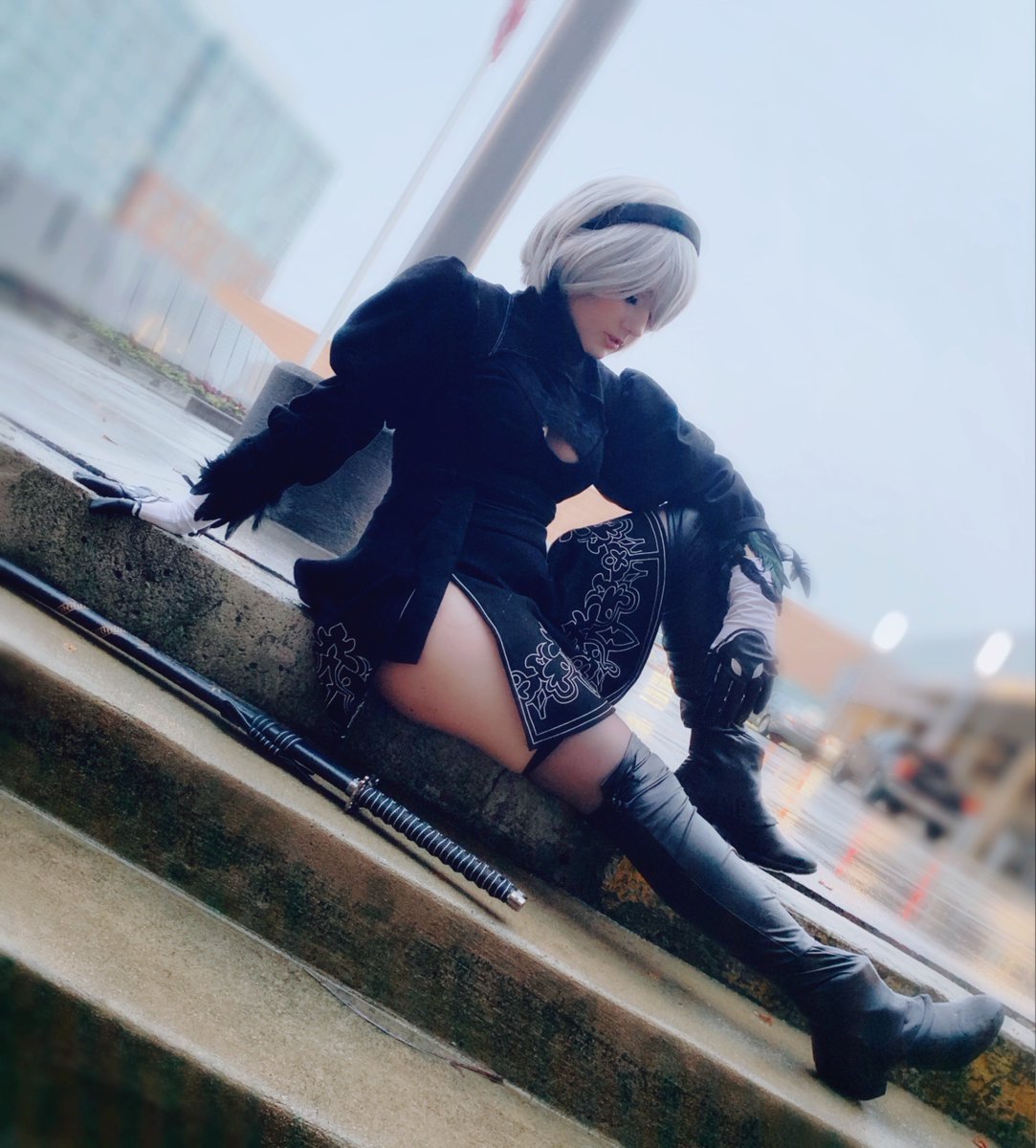 It’s so grey and rainy out 🥺