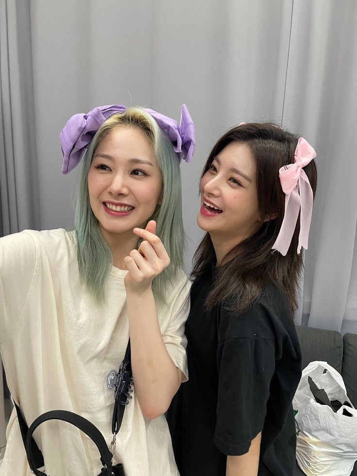 hourlyiren's tweet photo. #HAPPY_MIA_DAY https://t.co/XuOiDYeKQB