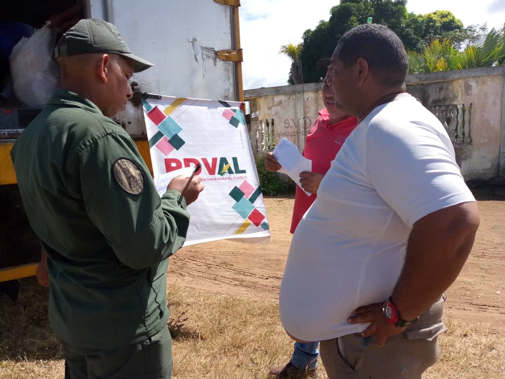 #DeltaAmacuro | Gracias al Pdte <a href="/NicolasMaduro/">Nicolás Maduro</a> se realizó entrega de un total de  4,10 toneladas proteínas a 1.628 familias de la parroquia Manuel Piar #Casacoima, a través de <a href="/PDVAL_OFICIAL/">PDVAL</a> en la modalidad casa a casa.

#VenezuelaHumanaYPatriota