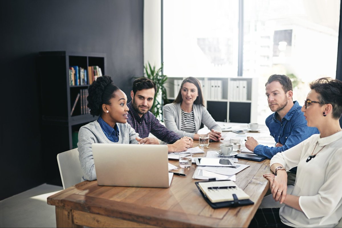 MarketingChick's tweet photo. Life's Too Short to Work With Incompatible People — Follow These 3 Secrets To Building High-Performing Teams https://t.co/nW19zDz9jg https://t.co/gorvZefKGX