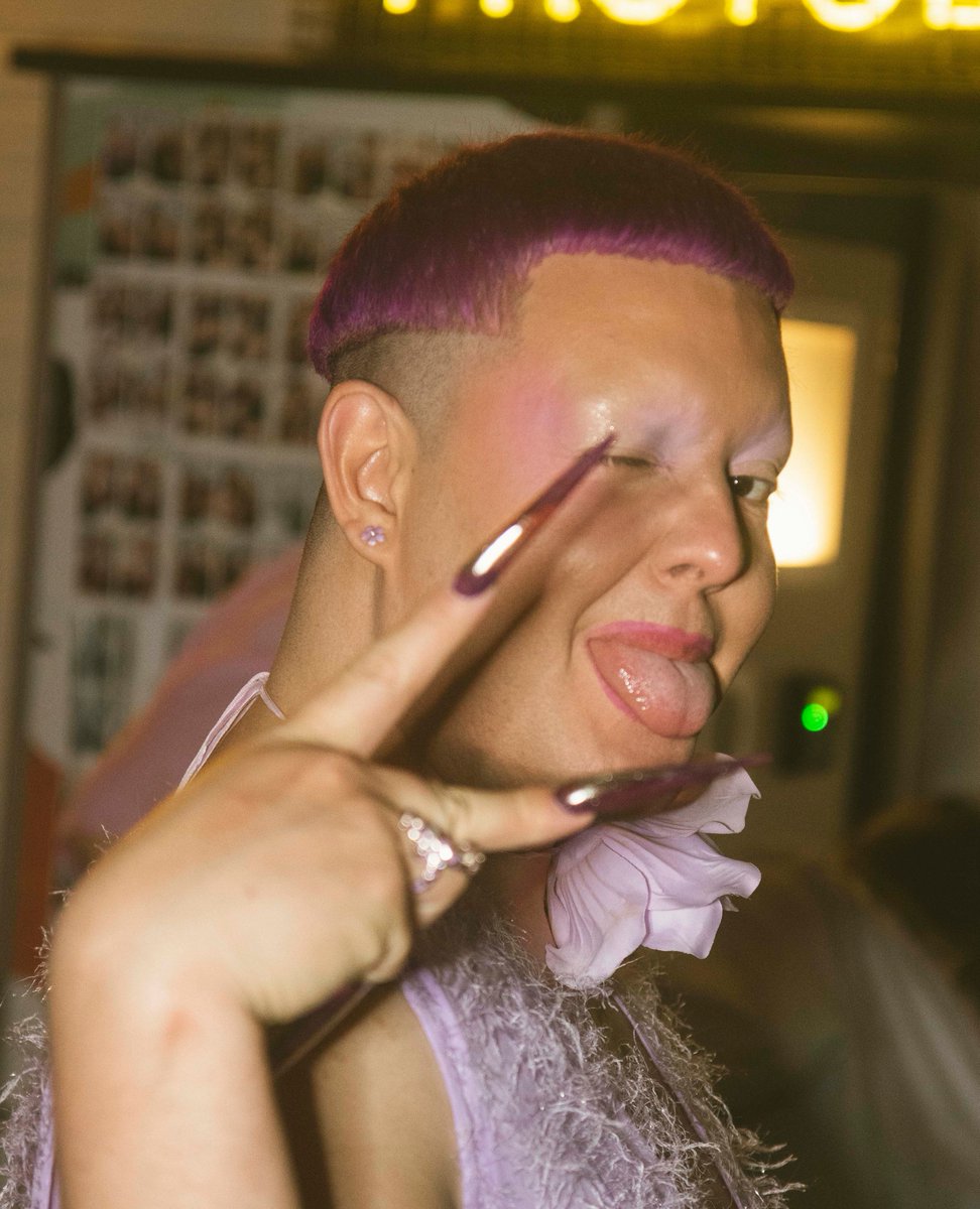 Jujusbarstage's tweet photo. happy friday jujubabes <3 ⁠
this kinda energy all weekend-long please 🕺🕺⁠
⁠
check out what's on via https://t.co/VLlzDoQwuj
⁠
#shoreditch #bars https://t.co/zUMhMyiDjQ