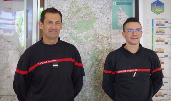 Nouvelles arrivées au seins du #CTA-CODIS à la direction départementale du SDIS du Jura - Officiel. Souhaitons la bienvenue au Lieutenant Stéphane Monge en qualité de chef de salle et au Sergent Léo Chanfremoy en qualité d’opérateur. 📞 Bienvenue à eux ! 🚒