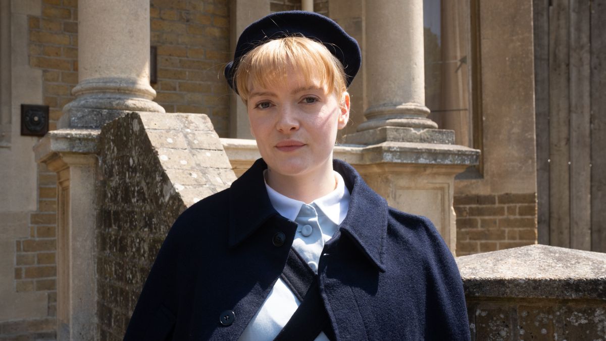 Rosalind Clifford — our guide to the Call the Midwife character trib.al/DkWuHxa