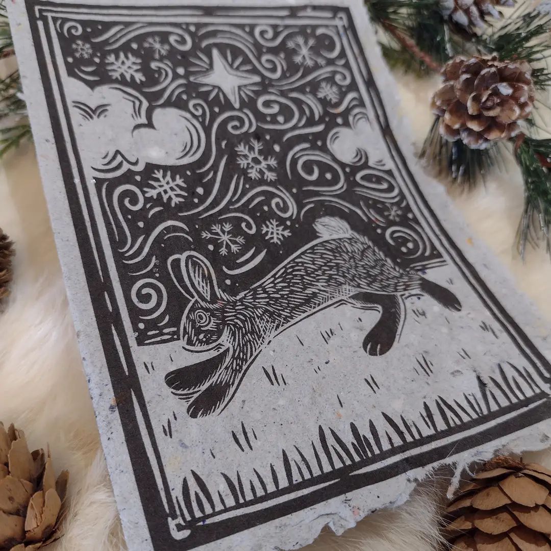 Throwback to my holiday card from a couple years back! I loved how this turned out and want to do more work like this in the future. Working with handmade paper provides so many creative avenues for printmaking.

#art #artist #smallbusiness #handmadepaper #printmaking #linoprint