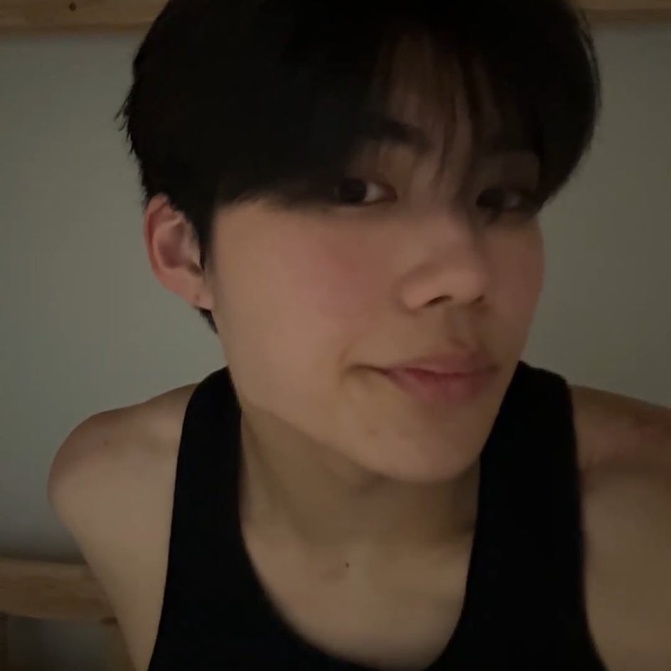 WOOZIDDAN's tweet photo. im in love https://t.co/puV7NRBAoZ