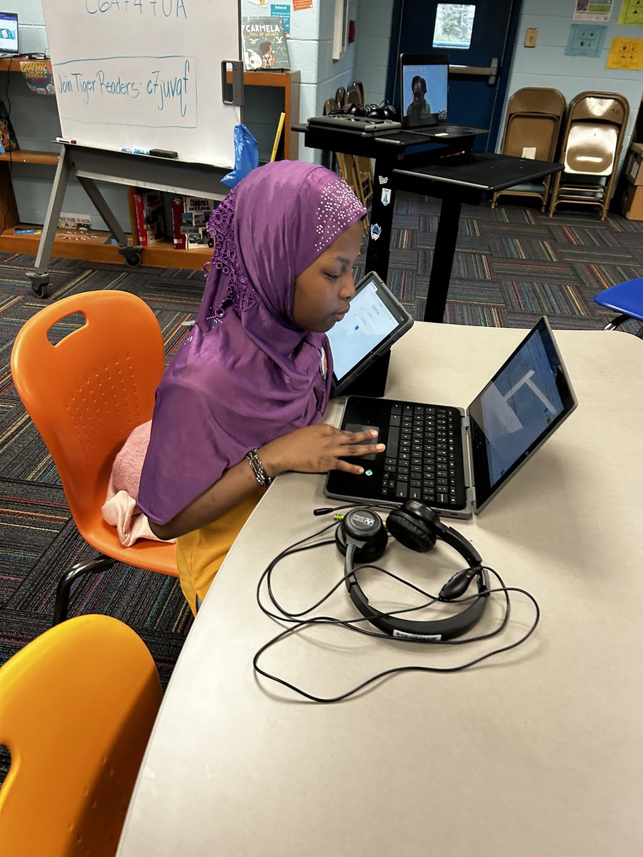 CascadeESMedCtr's tweet photo. #TIGERreadersRISE spent the morning being A’MAYS’ing in the Mays Cluster HRRB competition!! #ExperiencesoverEVERYTHING @APSMediaServ  @media_miller @CascadeES_SSW @CasPrinciTmomon  @ShellyGoodrum https://t.co/7QICkZNnFT