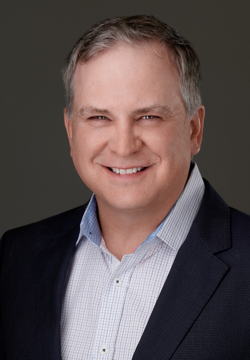ValenciaGroupTX's tweet photo. Valencia Hotel Collection (VHC) proudly announces the promotion of Roy Kretschmer to the position of Chief Operating Officer – Valencia Hospitality Group. Read More: https://t.co/zJTpChDRZv https://t.co/5mfUOVIQWQ