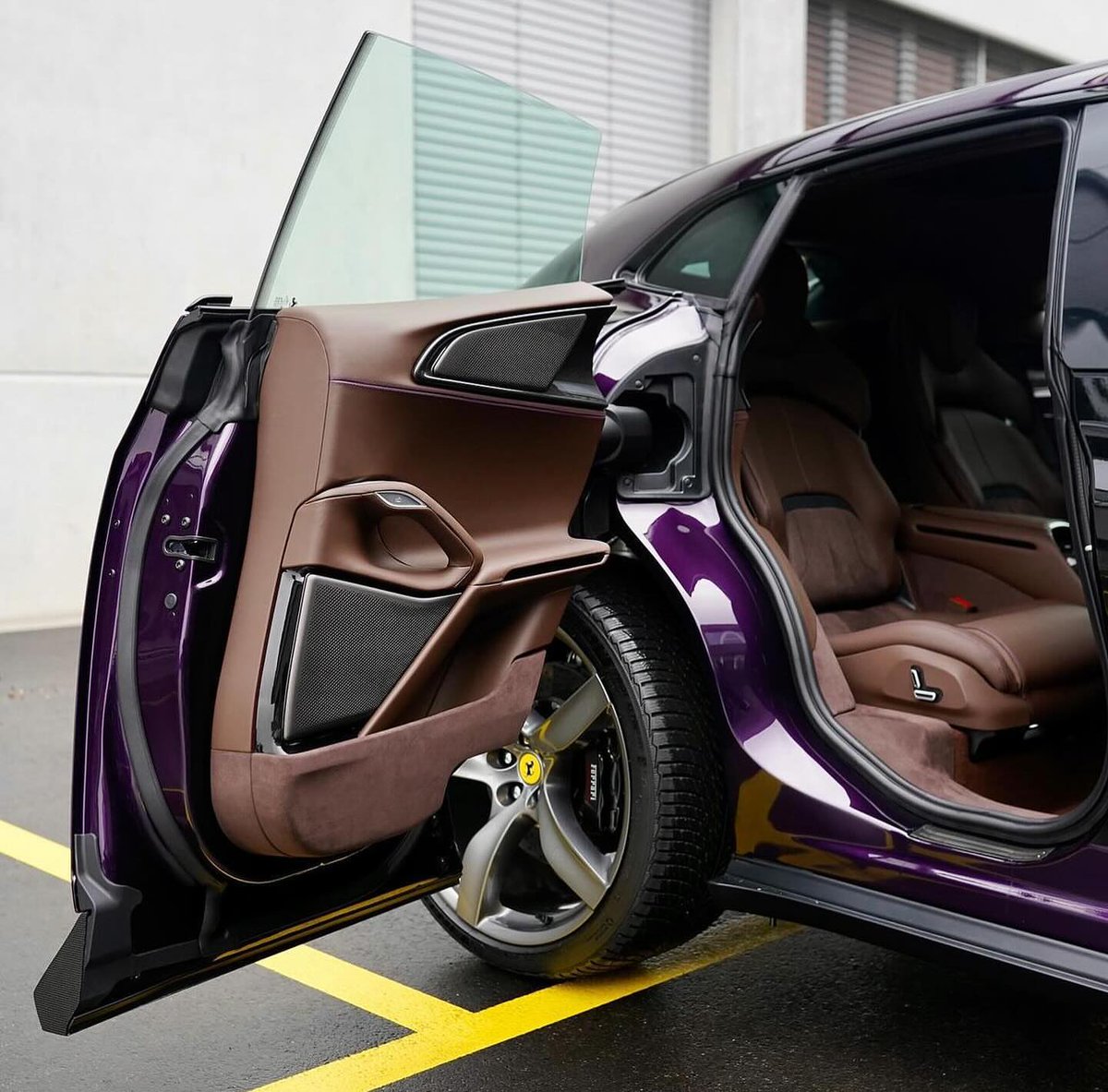 aKellyBrand's tweet photo. New Ferrari truck in "Hong Kong Viola" 💜 https://t.co/qJ6zfHS4OP