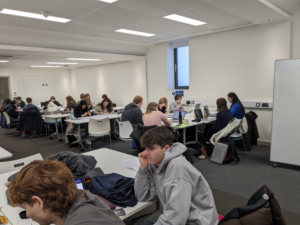 Our students <a href="/UoLChemistry/">Chemistry at Lincoln</a> organised a revision session today to prepare for their exams starting on Monday #goodluck