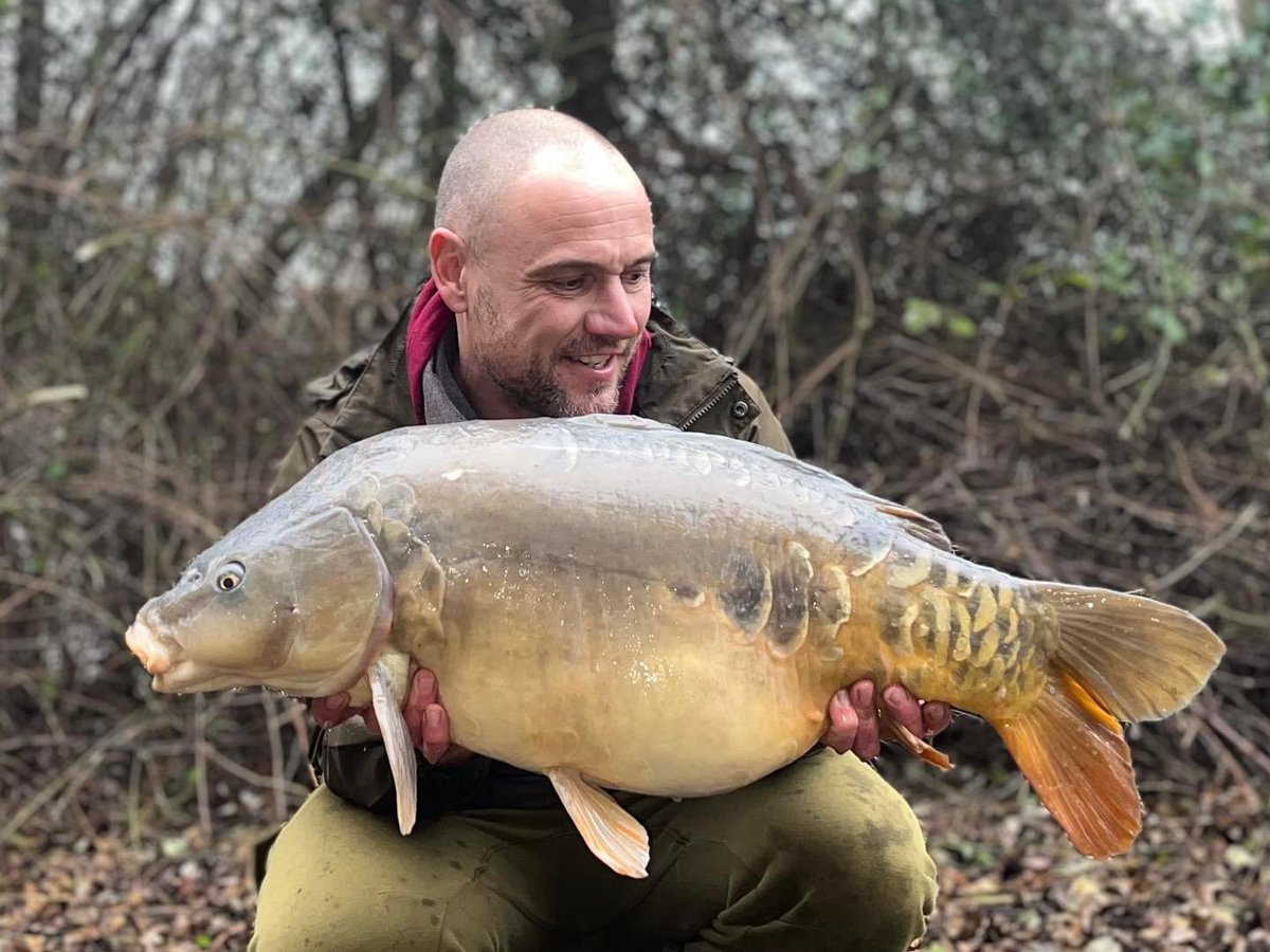 CarbonBaits's tweet photo. 🎣 Winter Success🎣

Stuart Wigg has been in touch🗣️

The start of the second of my winter tickets got off to a slow start start with a first blank. I got things going on my second &amp; third sessions tho with a total of 12 fish to show for my efforts.

Mega results mate keep it up https://t.co/SJ0e5BseVm