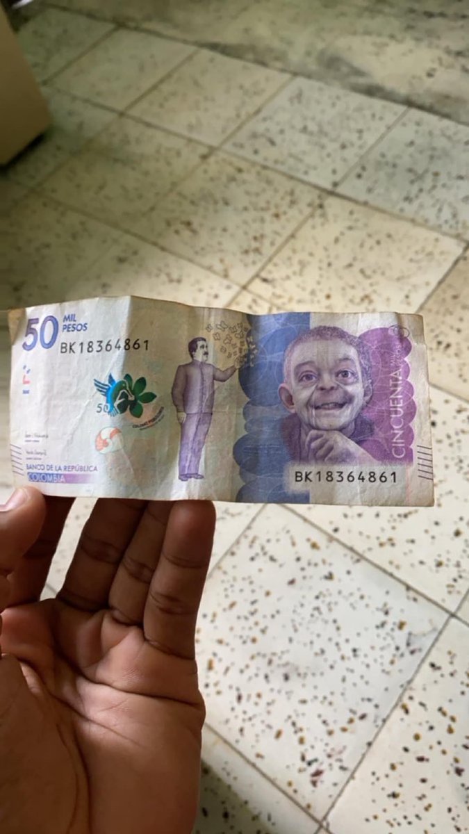 nickiiii___'s tweet photo. Yo bien grave de plata y apenas me doy cuenta que me pagaron con este billete https://t.co/ZdT730UByP