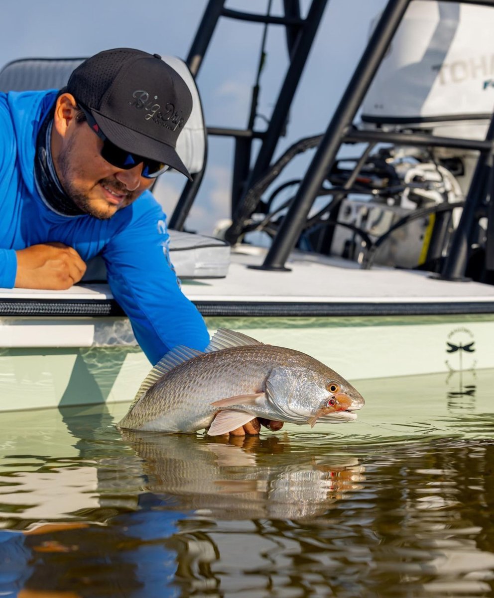flsportfishing's tweet image. Targeting #redfish this winter season? We share cold water strategies that will help you snag this popular inshore species: l8r.it/JEAX